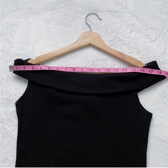 Urban Outfitters NWOT Black Bardot Crop Top - Picture 6 of 11